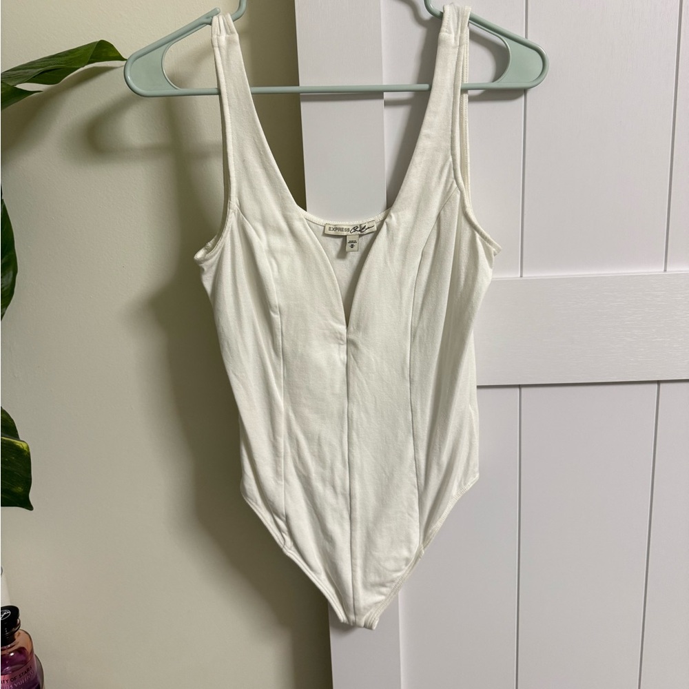 Structured top cotton bodysuit small
